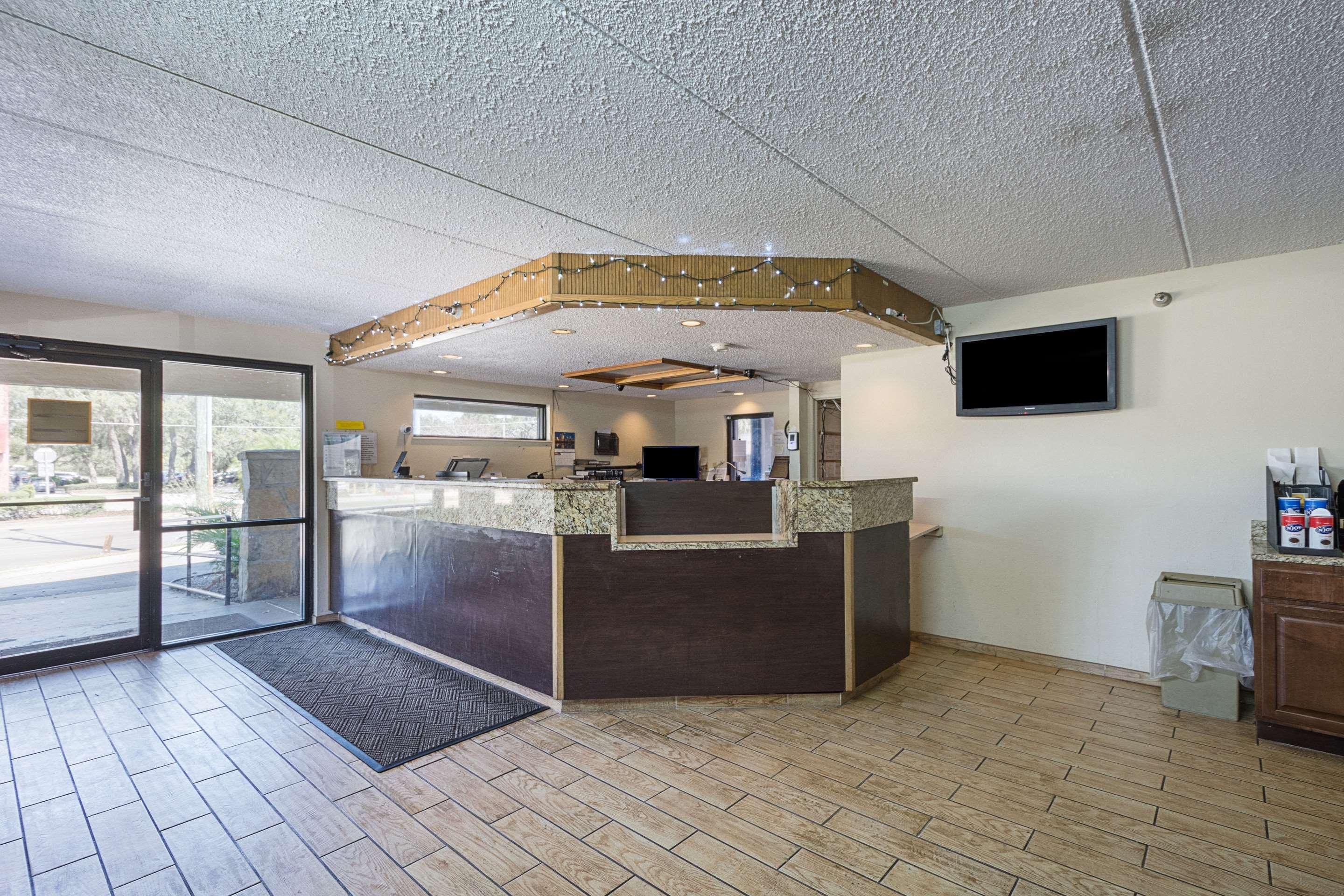 Bay Inn On Busch Тампа Екстериор снимка