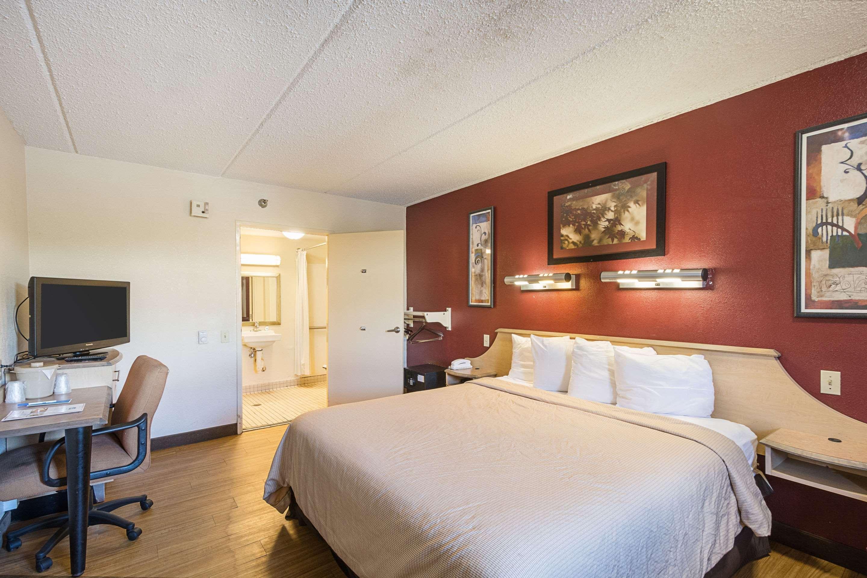 Bay Inn On Busch Тампа Екстериор снимка
